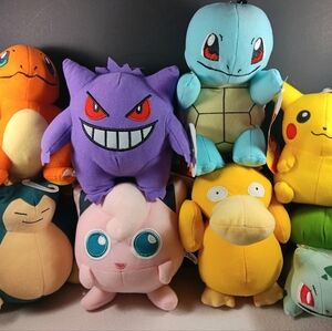 Pokemon Nintendo Collection Set of 8 Pikachu Plush dolls 6-9" Stuffed Animals